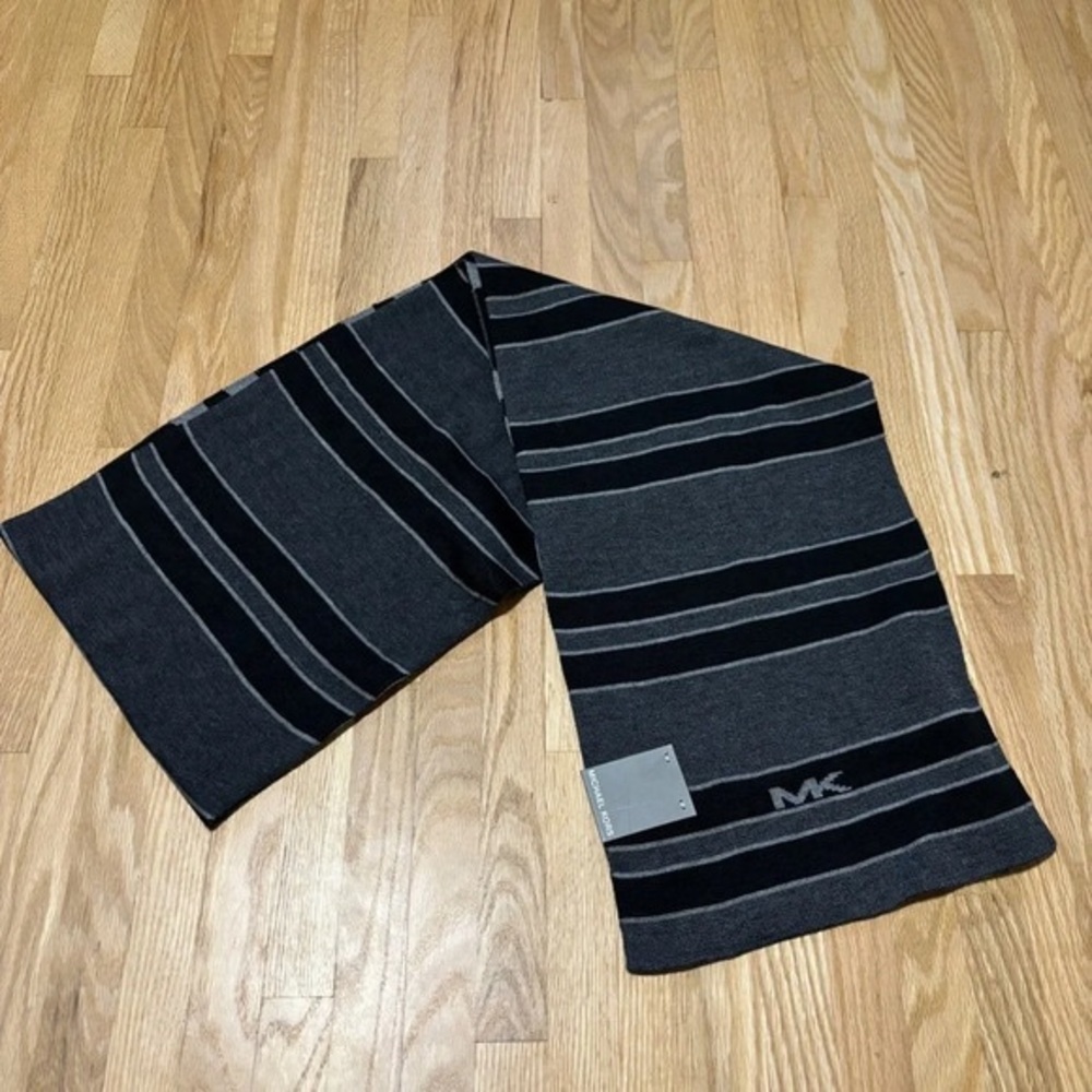 Michael Kors Nwt Black Grey Scarf